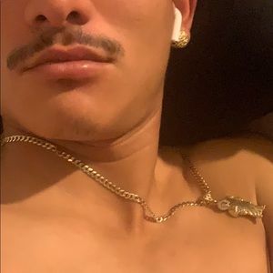 Meet your Posher, Roberto